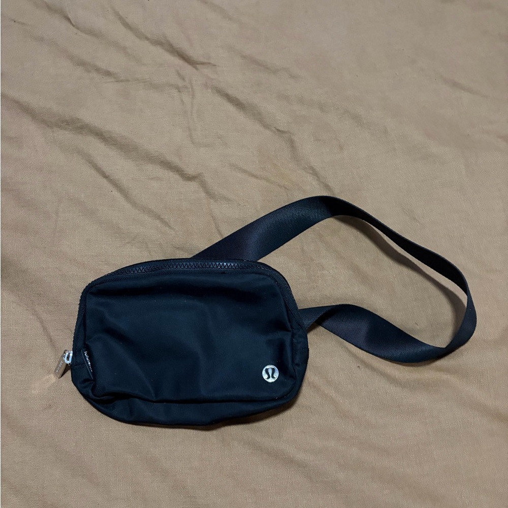 lululemon athletica Black Belt Bag